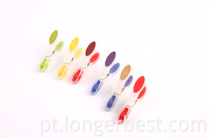 Double-color clothes pegs-1